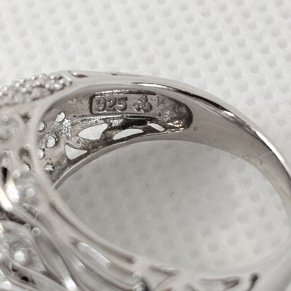 Victoria Wieck Panda Ring in Sterling Silver Size 6.5! - Picture 8 of 10